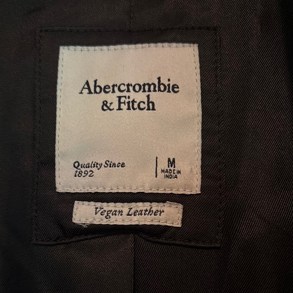 Abercrombie & Fitch Black Leather Jacket with Relaxed Silhouette - Picture 2 of 7